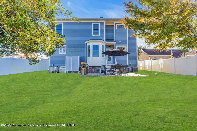 612 Lake Avenue, Spring Lake Heights, NJ 07762