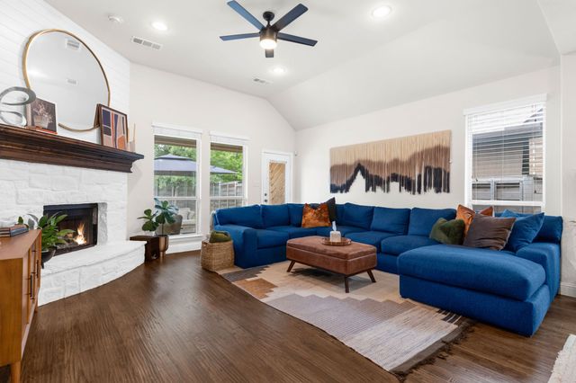 853 Field Crossing, Little Elm, TX 76227