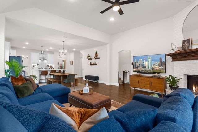 853 Field Crossing, Little Elm, TX 76227