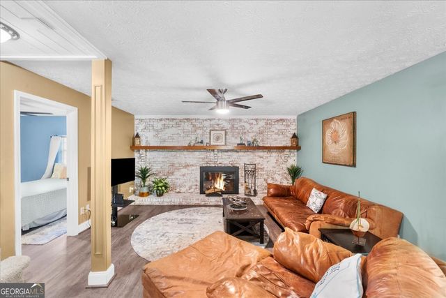 9670 Lee Circle, Gainesville, GA 30506