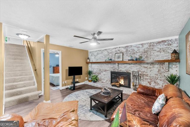9670 Lee Circle, Gainesville, GA 30506