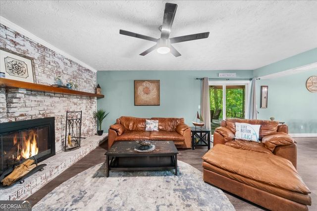 9670 Lee Circle, Gainesville, GA 30506
