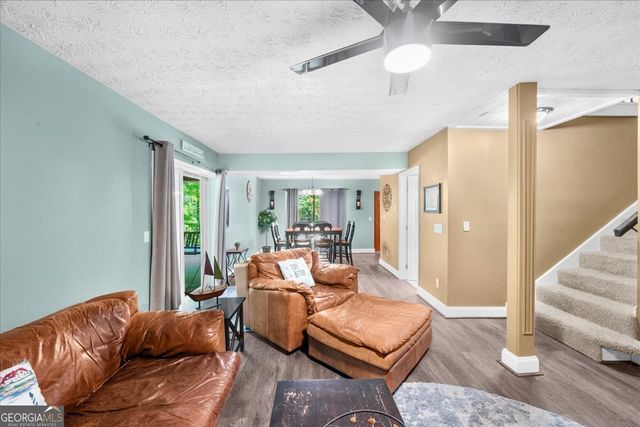 9670 Lee Circle, Gainesville, GA 30506