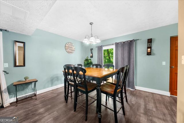 9670 Lee Circle, Gainesville, GA 30506