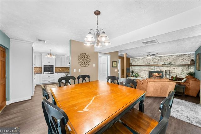 9670 Lee Circle, Gainesville, GA 30506