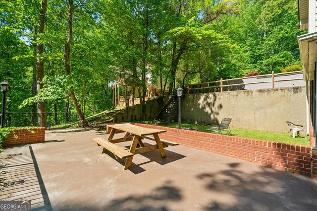 9670 Lee Circle, Gainesville, GA 30506
