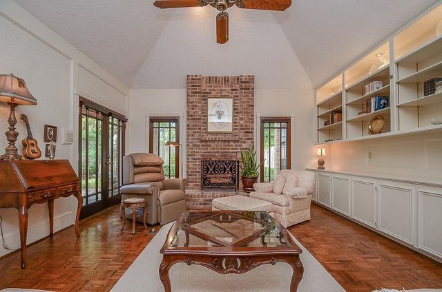 1919 Mosa Creek Court, Houston, TX 77017