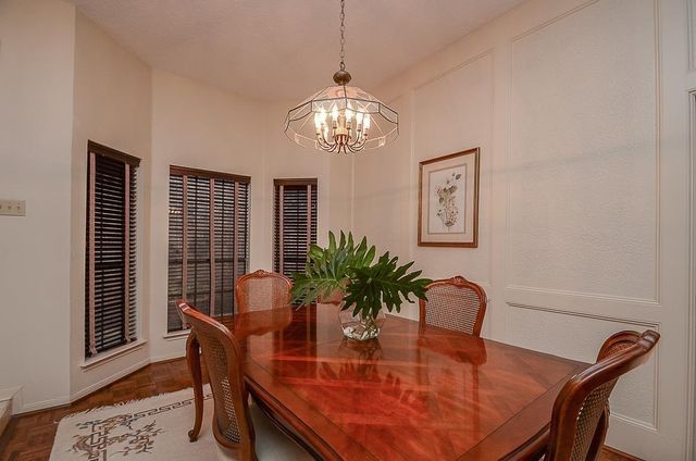 1919 Mosa Creek Court, Houston, TX 77017