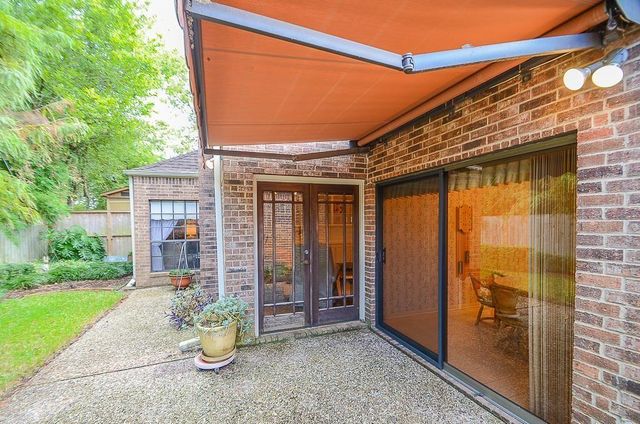 1919 Mosa Creek Court, Houston, TX 77017