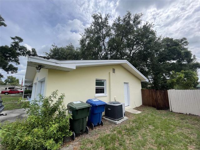 635 DEVILLE DRIVE E, Largo, FL 33771