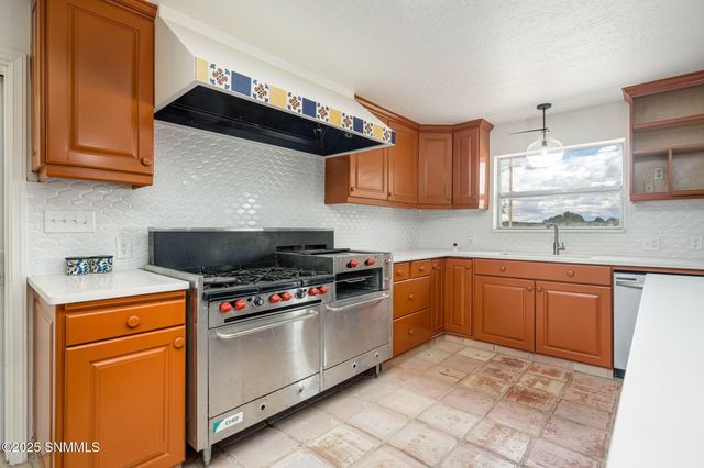 1032 Carver Road, Las Cruces, NM 88005