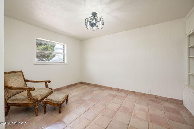 1032 Carver Road, Las Cruces, NM 88005