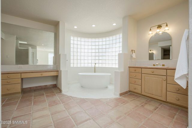 1032 Carver Road, Las Cruces, NM 88005