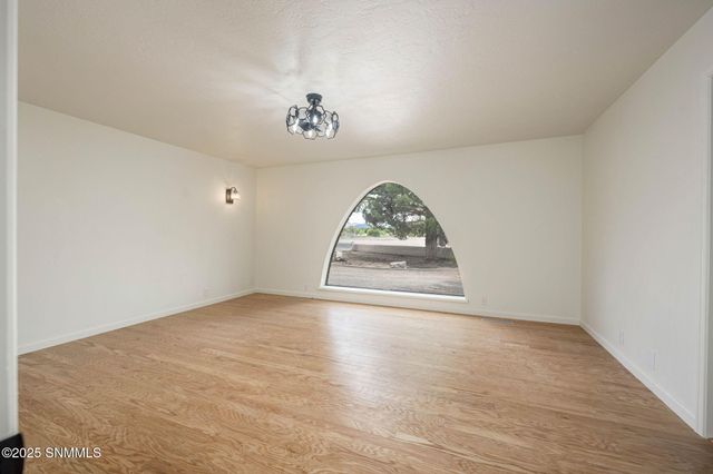 1032 Carver Road, Las Cruces, NM 88005