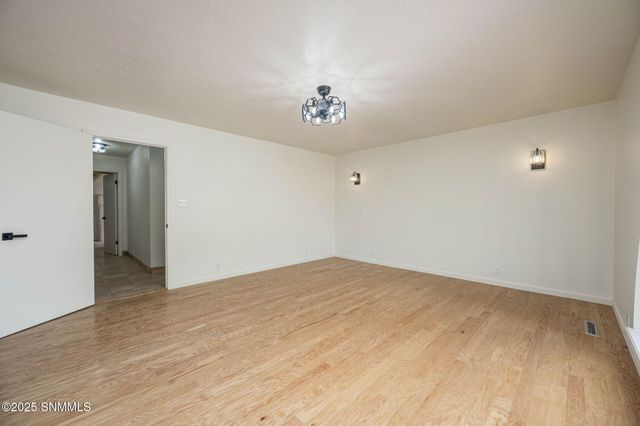 1032 Carver Road, Las Cruces, NM 88005