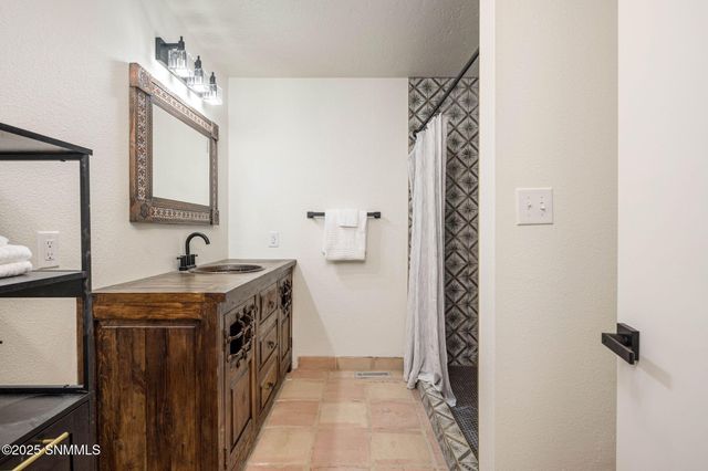 1032 Carver Road, Las Cruces, NM 88005