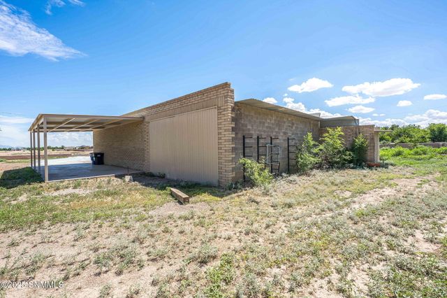 1032 Carver Road, Las Cruces, NM 88005