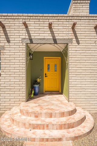 1032 Carver Road, Las Cruces, NM 88005