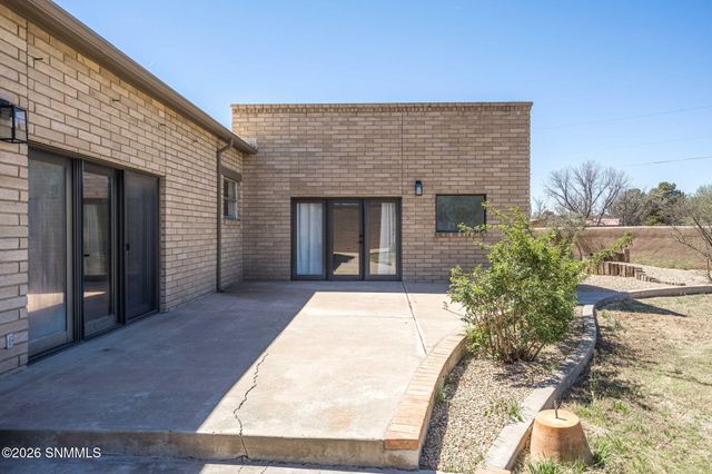 1032 Carver Road, Las Cruces, NM 88005