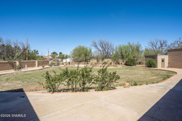1032 Carver Road, Las Cruces, NM 88005