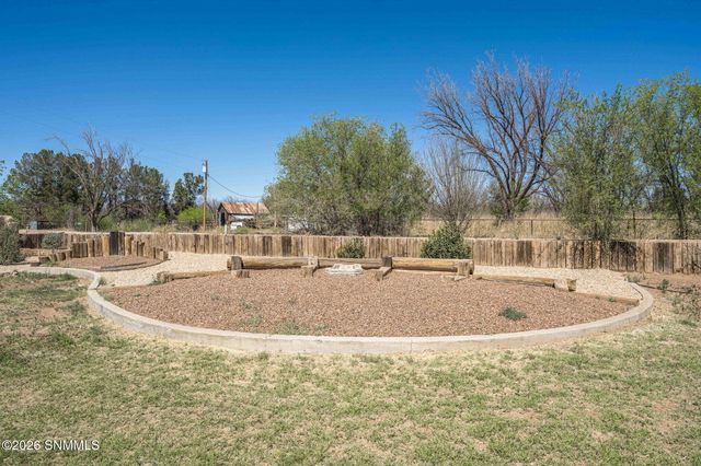 1032 Carver Road, Las Cruces, NM 88005
