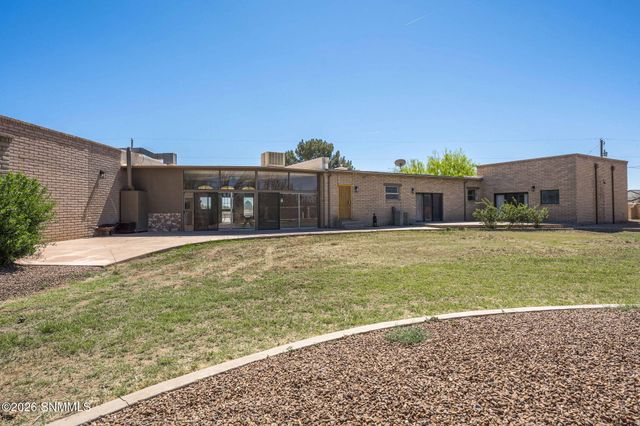 1032 Carver Road, Las Cruces, NM 88005