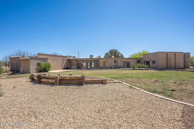 1032 Carver Road, Las Cruces, NM 88005