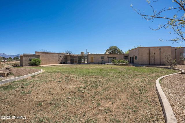 1032 Carver Road, Las Cruces, NM 88005
