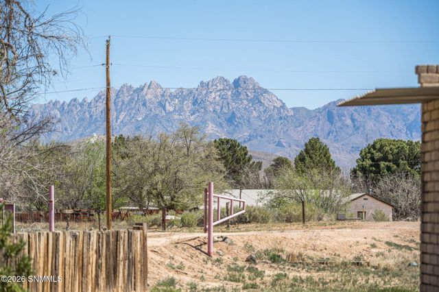 1032 Carver Road, Las Cruces, NM 88005