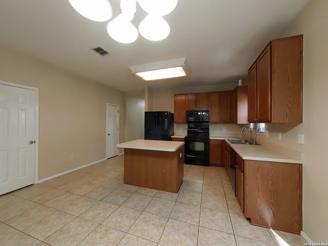 12102 Redbud Leaf, San Antonio, TX 78253