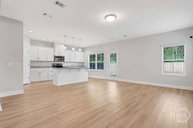 1277 Grayson Avenue, Hinesville, GA 31313