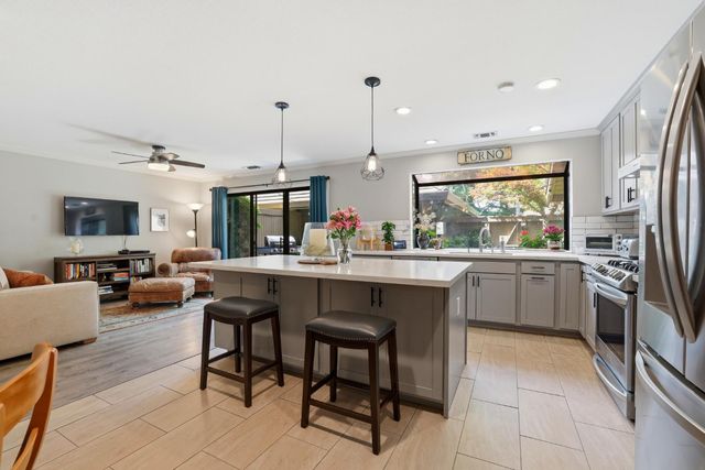 11357 Gold Country Blvd, Gold River, CA 95670