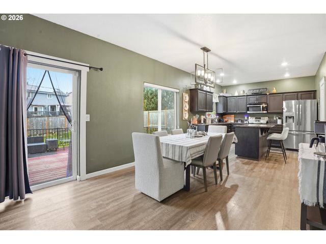 16356 Se ANDEREGG Pkwy, Damascus, OR 97089