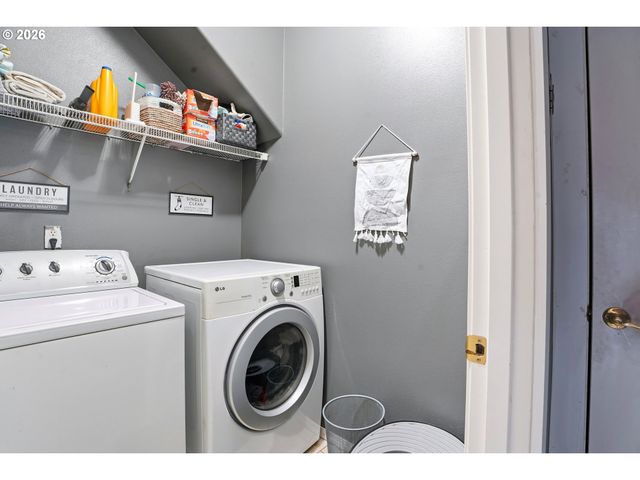 16356 Se ANDEREGG Pkwy, Damascus, OR 97089