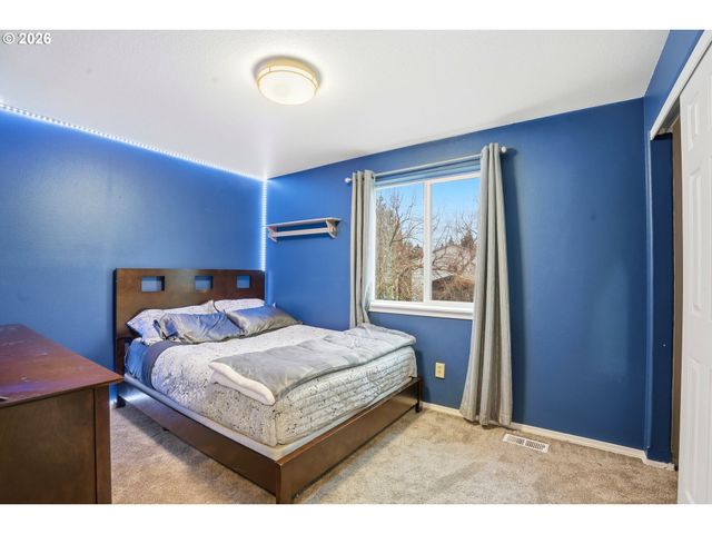 16356 Se ANDEREGG Pkwy, Damascus, OR 97089