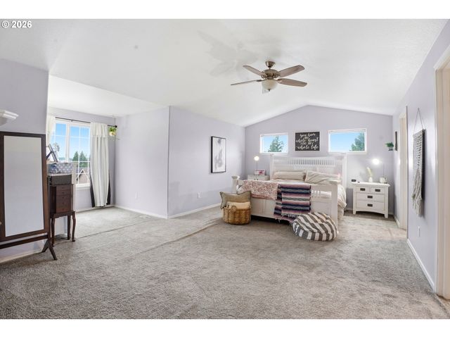 16356 Se ANDEREGG Pkwy, Damascus, OR 97089