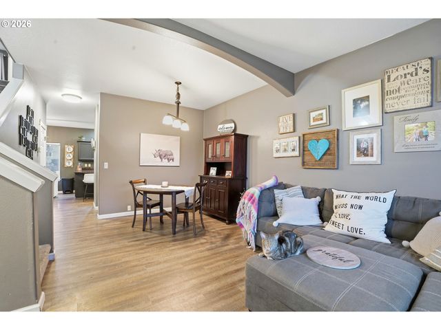 16356 Se ANDEREGG Pkwy, Damascus, OR 97089