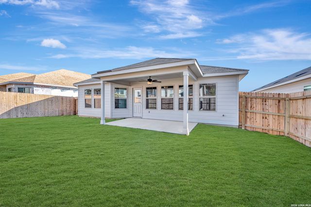 1104 Limestone Ridge, Seguin, TX 78155