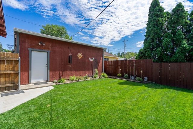 4518 N WALNUT St, Spokane, WA 99205