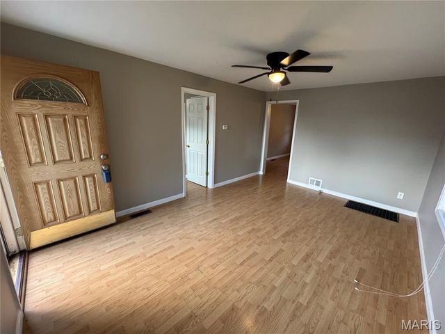 3775 Upton Street, St Louis, MO 63116