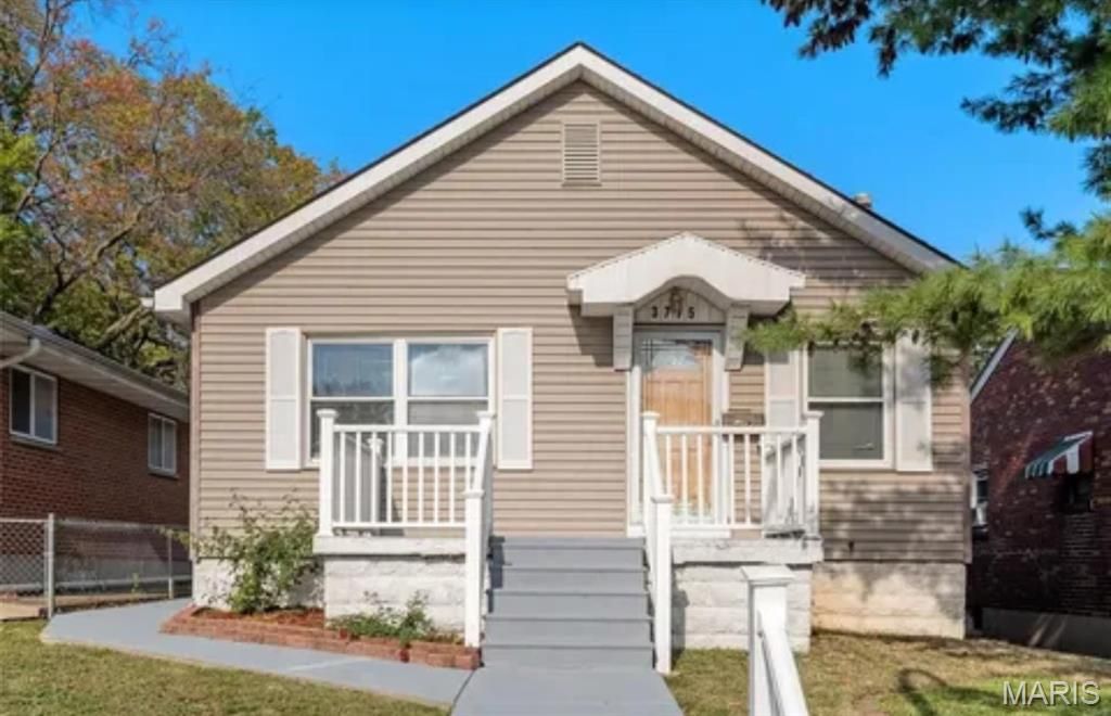 3775 Upton Street, St Louis, MO 63116