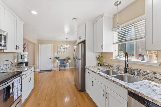 2163 65th Ave, Sacramento, CA 95822