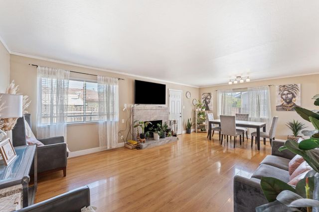 2163 65th Ave, Sacramento, CA 95822