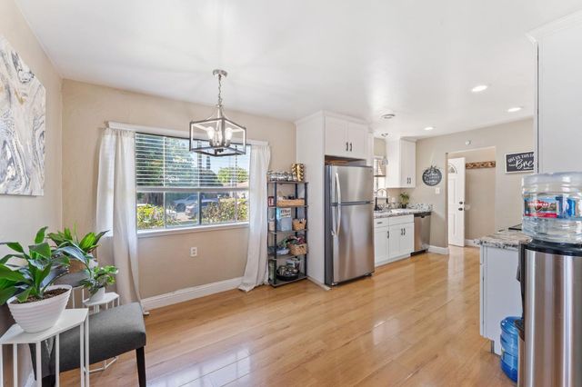 2163 65th Ave, Sacramento, CA 95822