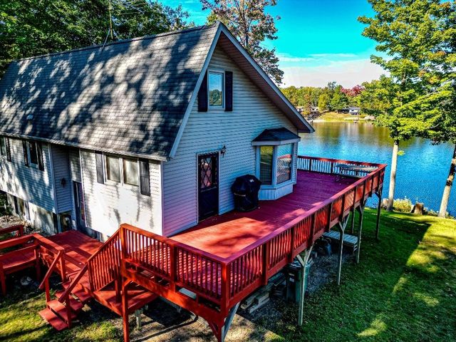 2110 Deer Lake Road, Harrison, MI 48625