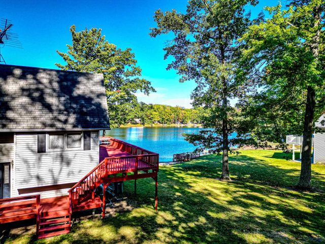 2110 Deer Lake Road, Harrison, MI 48625