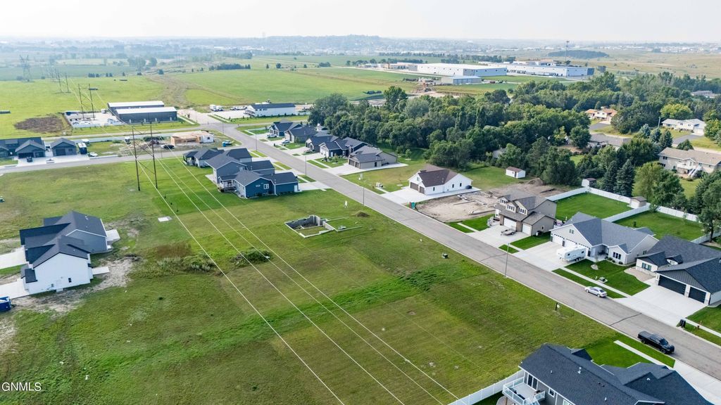 5319 Hendrickson photo 5