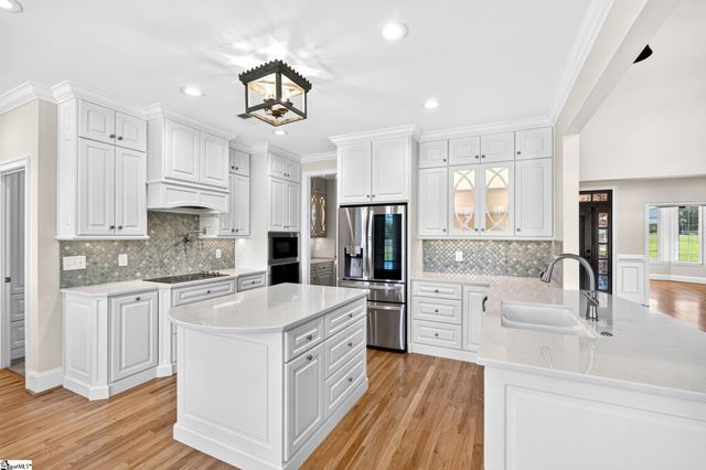 10445 New Cut Road, Campobello, SC 29322
