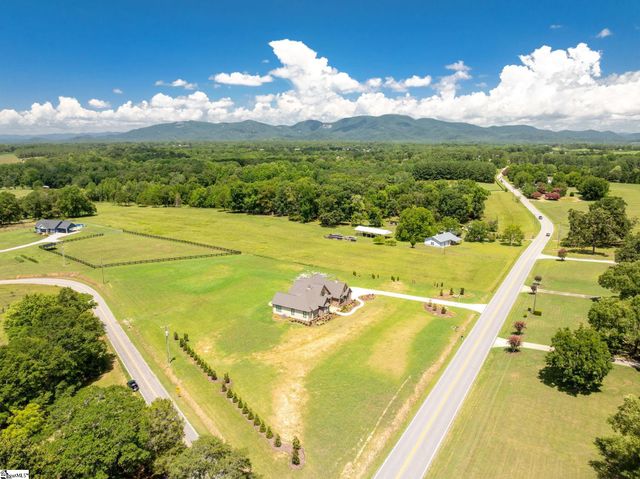 10445 New Cut Road, Campobello, SC 29322