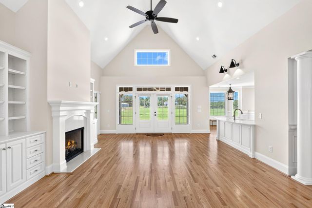 10445 New Cut Road, Campobello, SC 29322